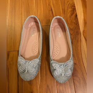 Link Silver Kids Dress Shoes with Butterfly Design